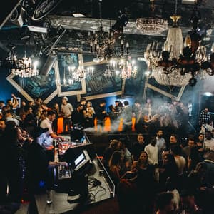 Event
            Party
            
                    

        Club Pompadour

                    Thomas Grün, Tosta Vica, Philipp Blecha
        
        
            
                
                    
                
            
            
                                    
                        Sa 8.8.,
                    23:00 Uhr
                            
        
        
            
                
                    
                    
                
            
            
                Sass Music Club, 1010 Wien