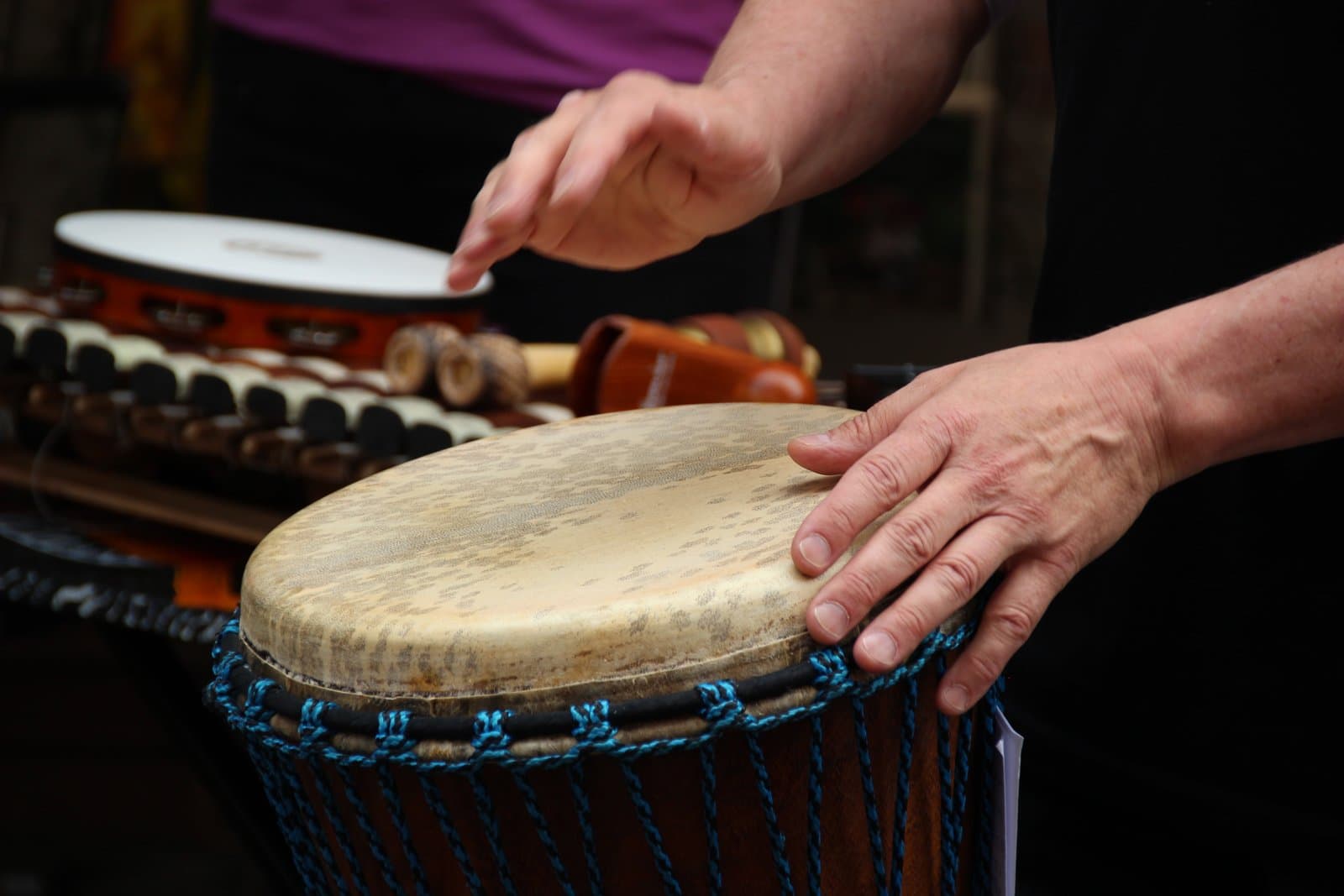 Workshop: LET'S GROOVE! | Trommel & Cajon für Einsteiger | 1