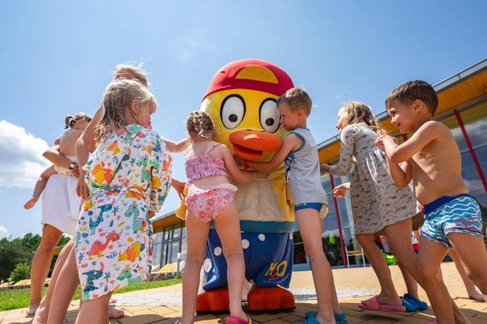 Familienzeit in der Therme