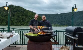 Grill & Chill