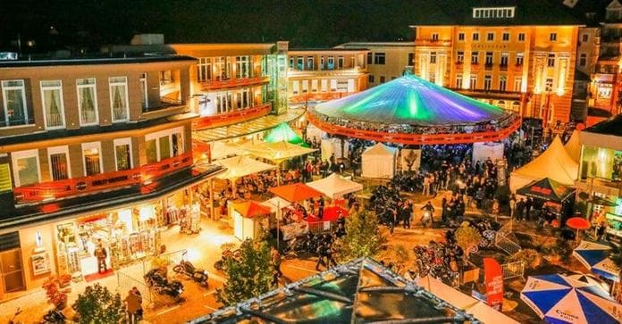 14. Velden Village - täglich Biker Market und abends Livemusik