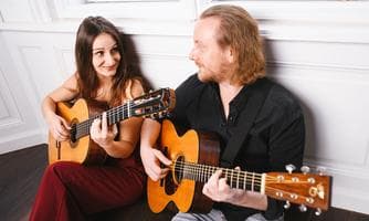 Crossing Strings LIVE @ Guitarena