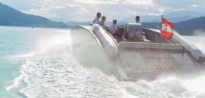 Expedition-Tour mit dem 1. Luftkissenboot der Welt