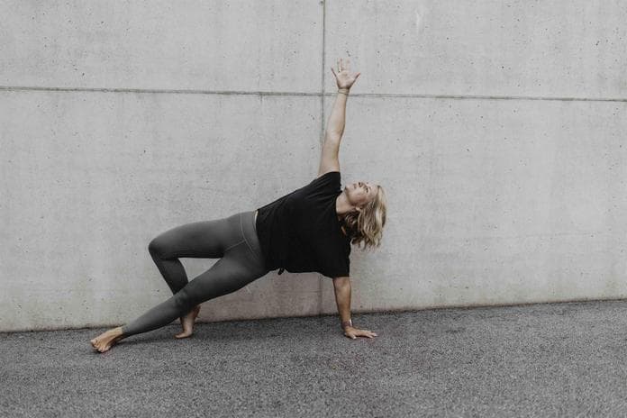Hatha Yoga mit Vitalfrühstück - Sonnengruß Flow
