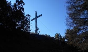 Messe am Heimkehrerkreuz mit Fahnenweihe