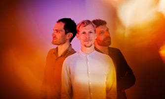 Martin Listabarth Trio | "In her footsteps"