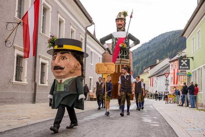 Samsonumzug im Rahmen des Tamsweger Waldfestes
