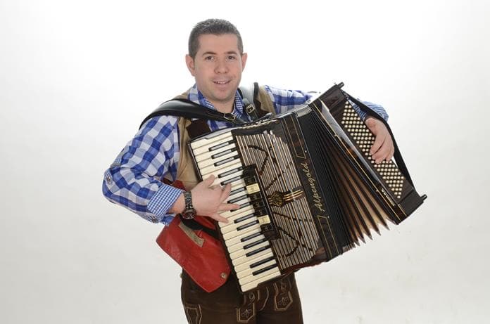 Livemusik mit Günther der Südtiroler