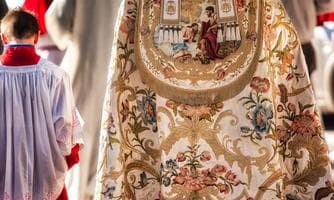 Herz-Jesu-Sonntag mit Prozession und Feldmesse