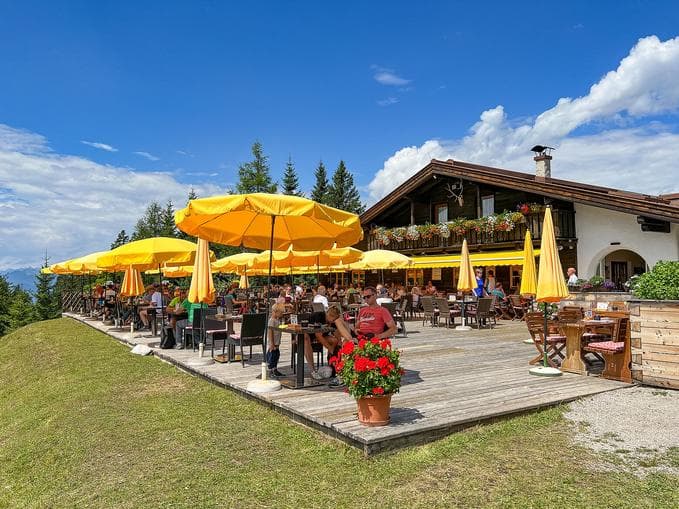Almbrunch auf der Sonnenalm
