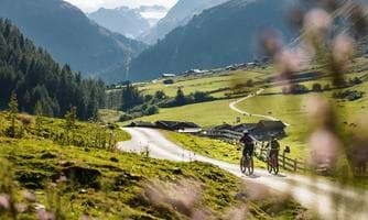 Kostenlos geführte E-Bike Tour - sportliche Stubaier Almentour