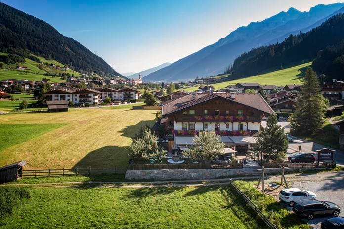 Grillabend mit Live-Musik im Hotel Café Brunnenhof