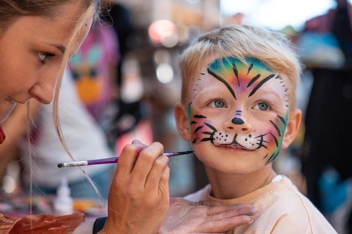 Kinderfest-Finale mit "Bluatschink"