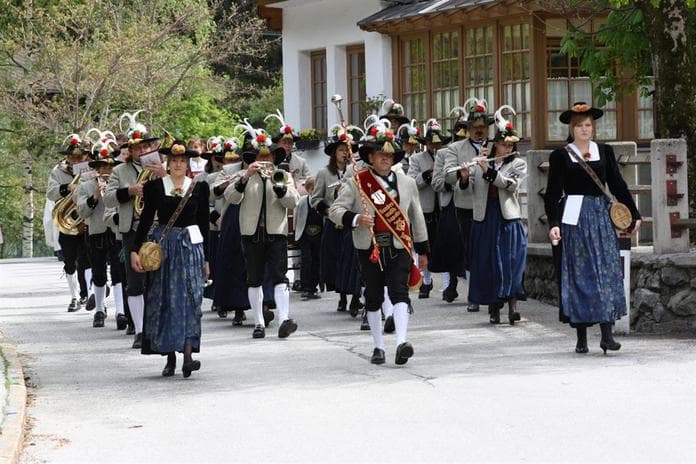 Platzkonzert der Bundesmusikkapelle Ginzling
