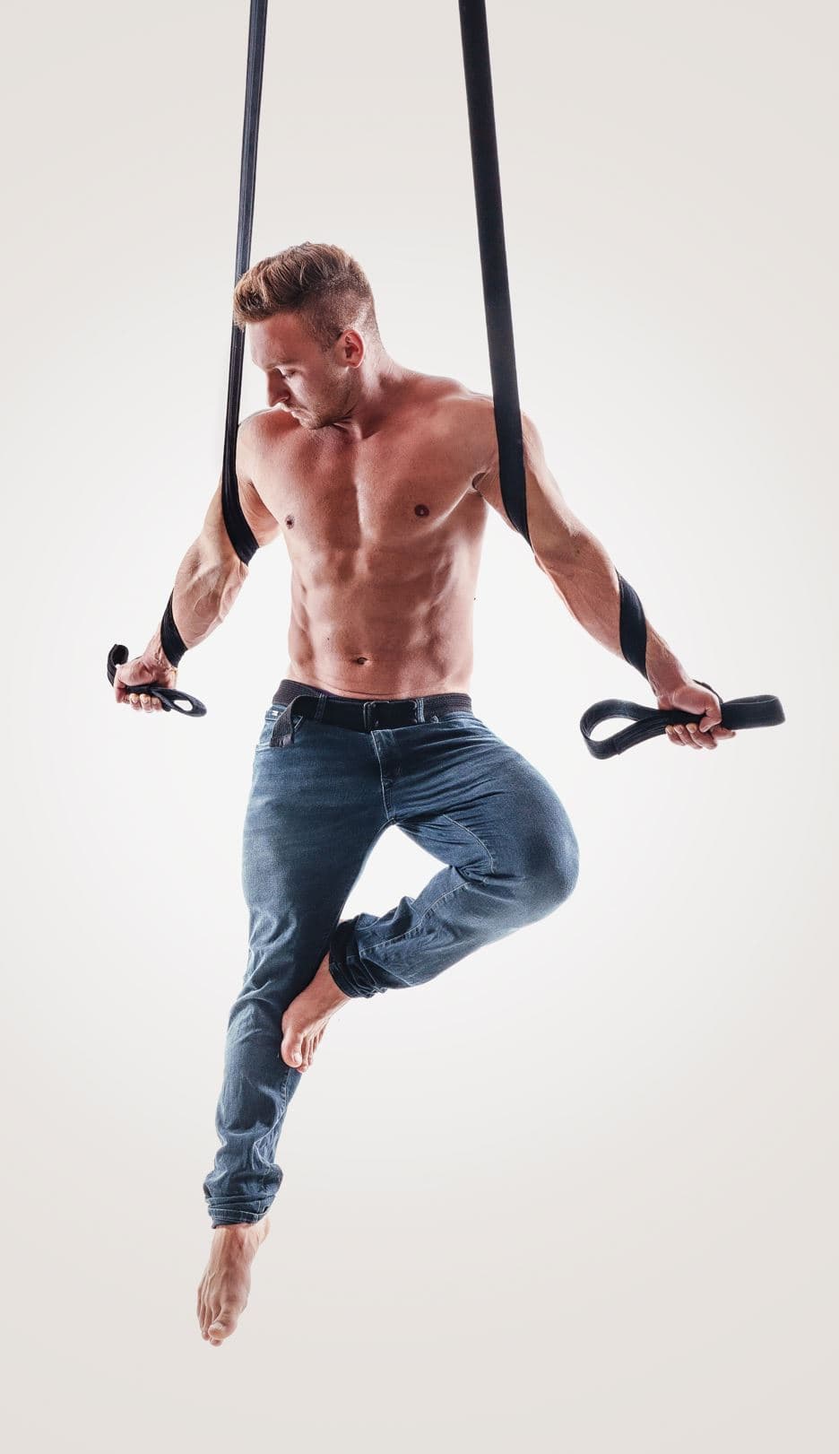 Aerial Straps & Loops Beginner-Kurs für Erwachsene (Luftakrobatik, Aerial Strapaten/Handschlaufen)