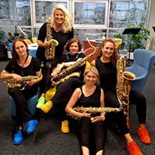 Femme Saxesse
