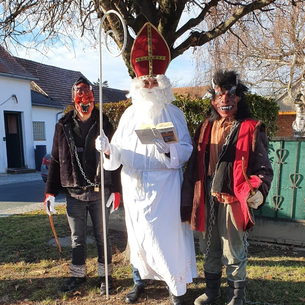 Nikolausaktion und Glühweinstand