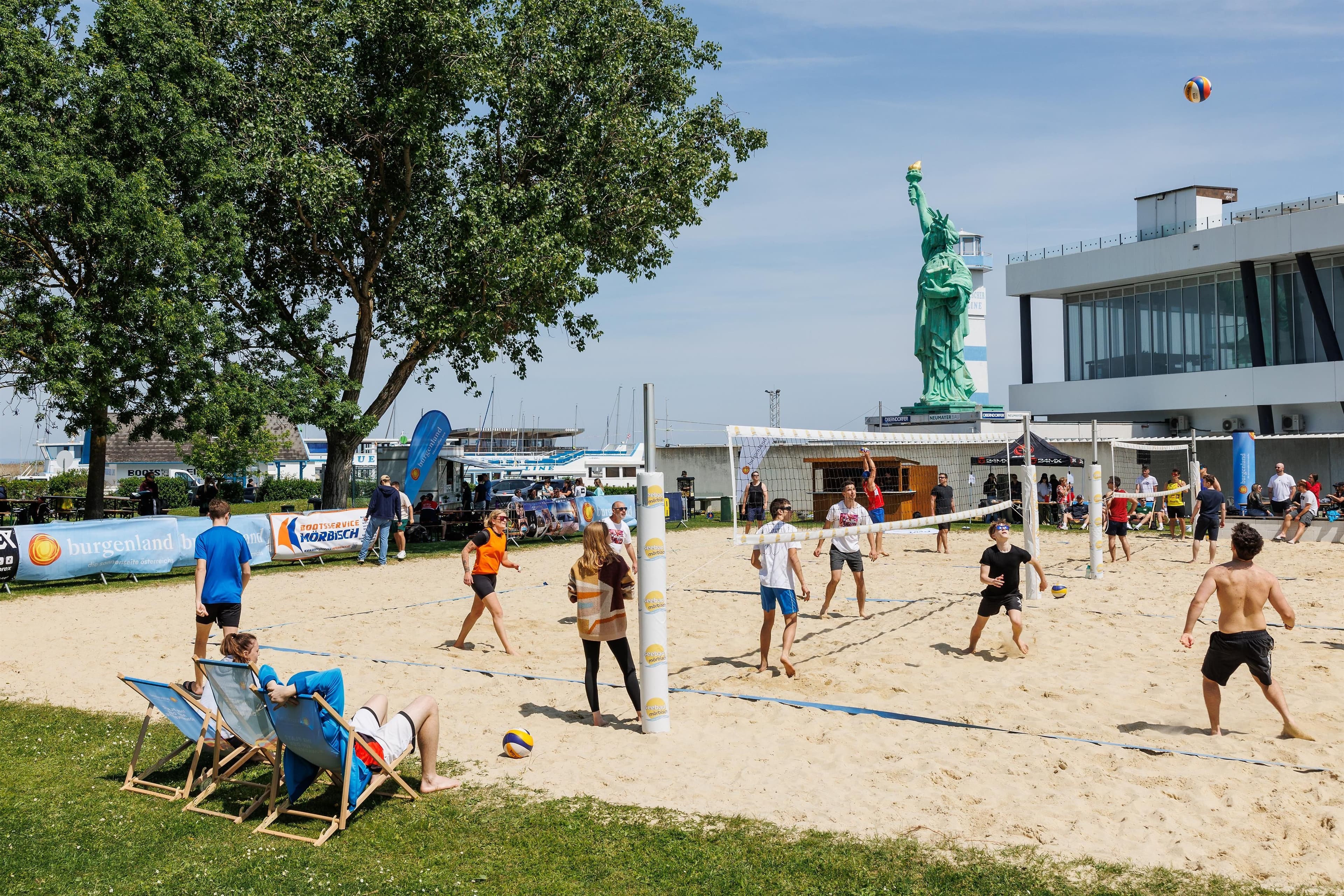 See Opening 2026 - Regenbogen-Feeling. bunt, fröhlich, laut!