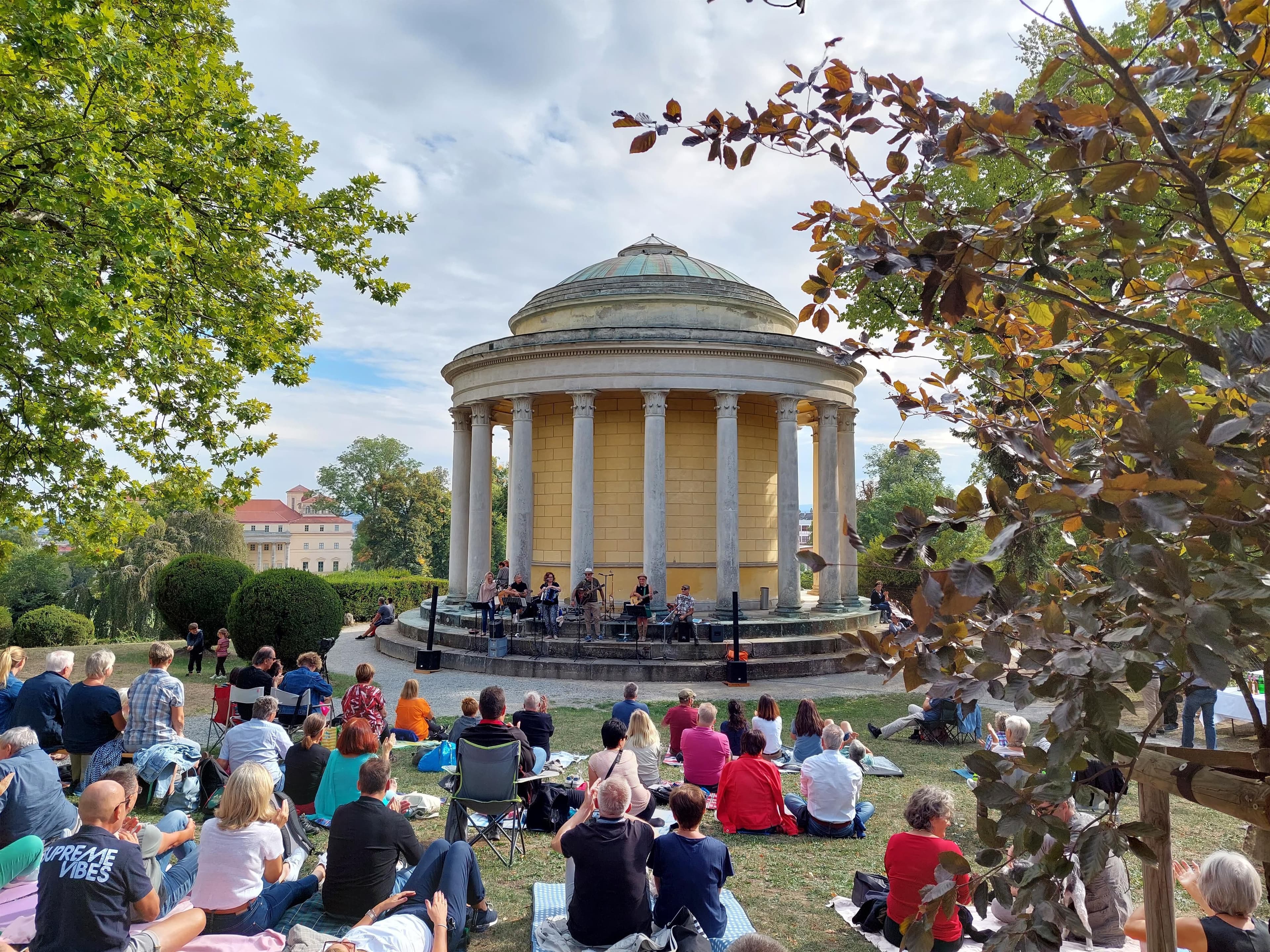 Musik im Park - The Chelsix