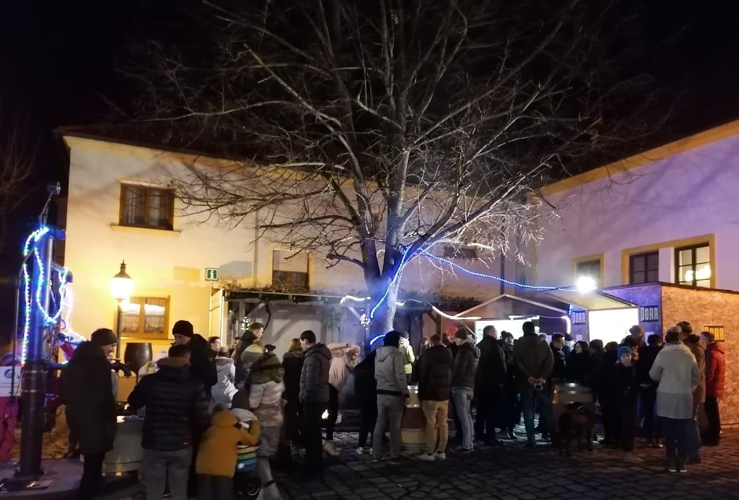 Advent am Dorfplatz