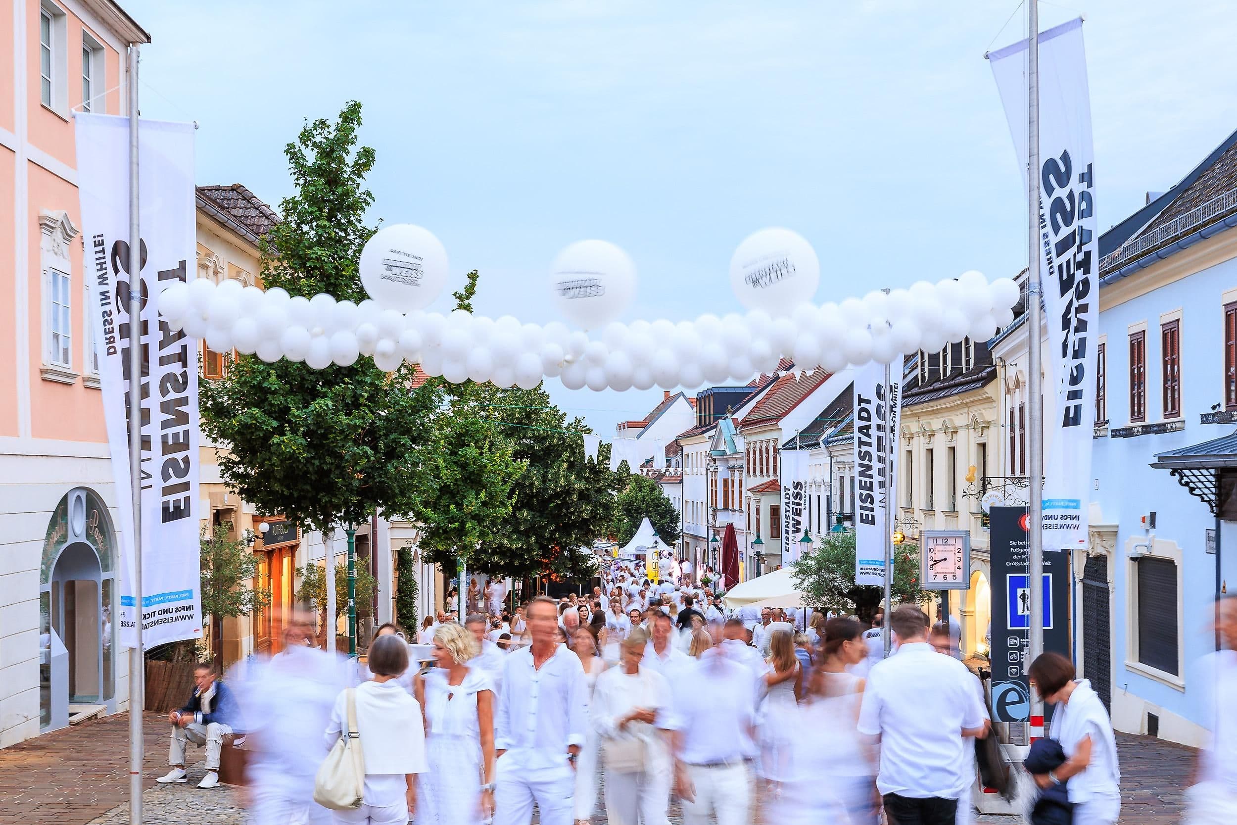 Eisenstadt in Weiß