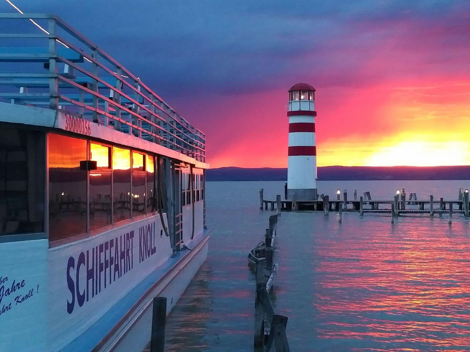Sonnenuntergangsfahrt mit Weinverkostung