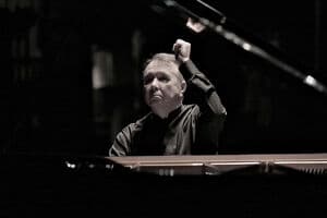 Konzert: Mikhail Pletnev � Marc Bouchkov