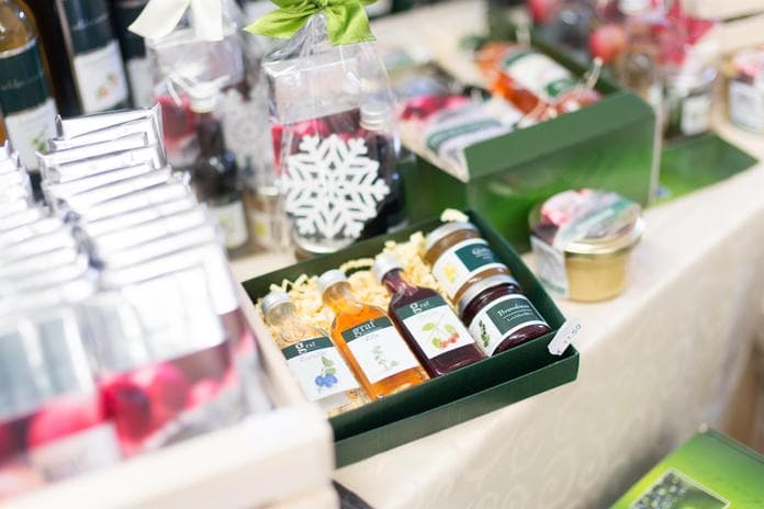 Brandluckner Adventmarkt beim Huab'n Theater