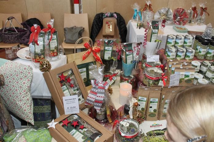 Almenland-Kräuter Adventmarkt