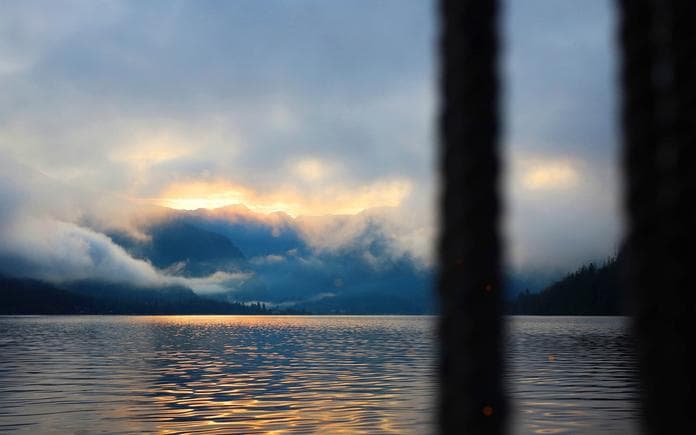 Morgendämmerungsfahrt am Grundlsee
