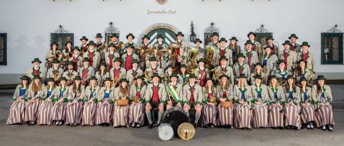 Platzkonzert mit dem Musikverein Öblarn