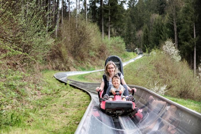 Nachtrodeln bei der Sommerrodelbahn Koglhof