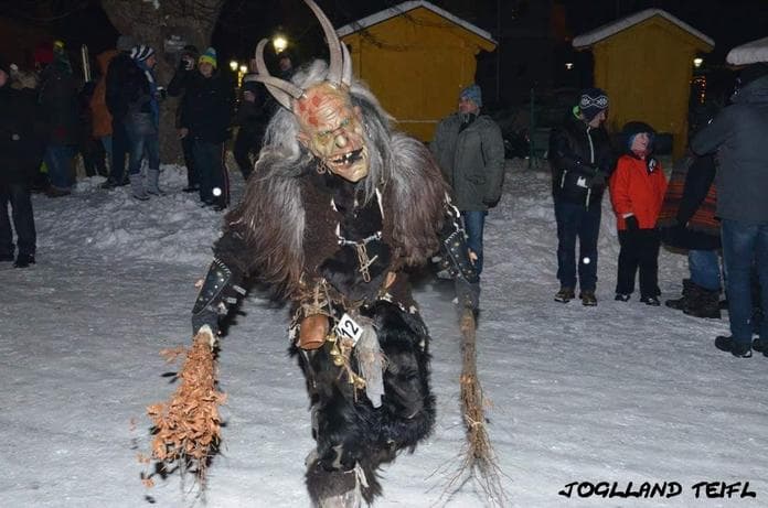 Perchtenlauf der "Rettenegger Fösnteifl" + Nikolo