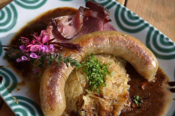 Erdäpfelwurst-Zeit in der Holdahütt'n