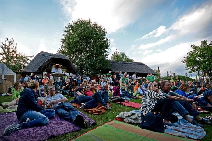 Vollmondkonzert und keltischer Nachtmarkt
