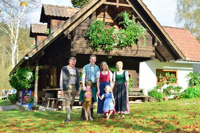 1. Joglland "Sautanz"