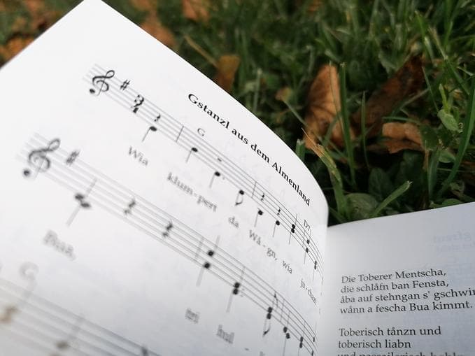 Gemeinsames Singen und Jodeln bei den Wirten