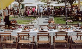 Brunchtafel am Fehringer Samstagsmarkt
