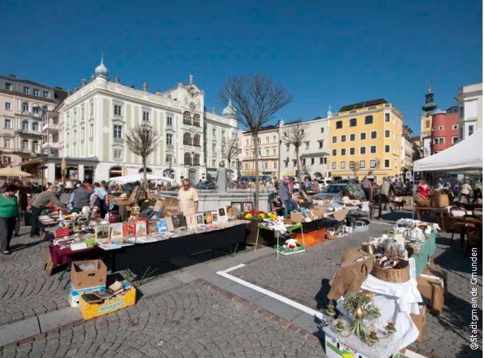 Rarities and Antiques Market
