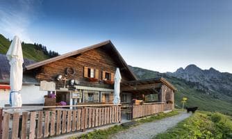 Almmoments - Gitarre und Grill | Lechaschauer Alm