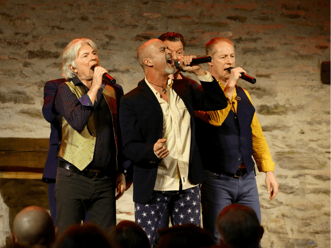 The Flying Pickets- A Cappella Christmas 2026