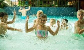 Schwimm-Camps für Kids