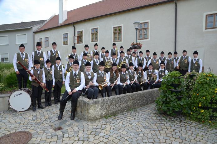 Blasmusik im Dorf