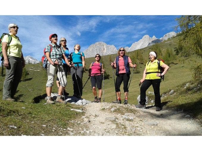 Jodeln und Wandern am Fuße des Dachsteins