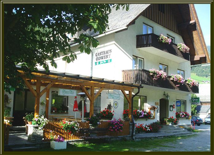 Schafbratlessen beim Ödwirt