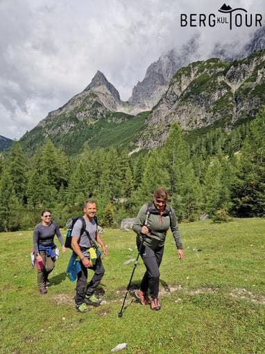 DEM DACHSTEIN GANZ NAH - on selected paths to the South Wall Hut