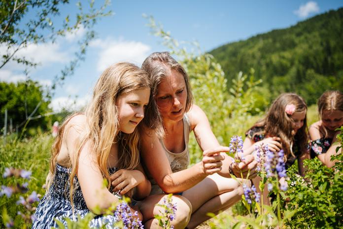 Kunterbunte Kräuterstunde: Slow Food Kräuterwanderung