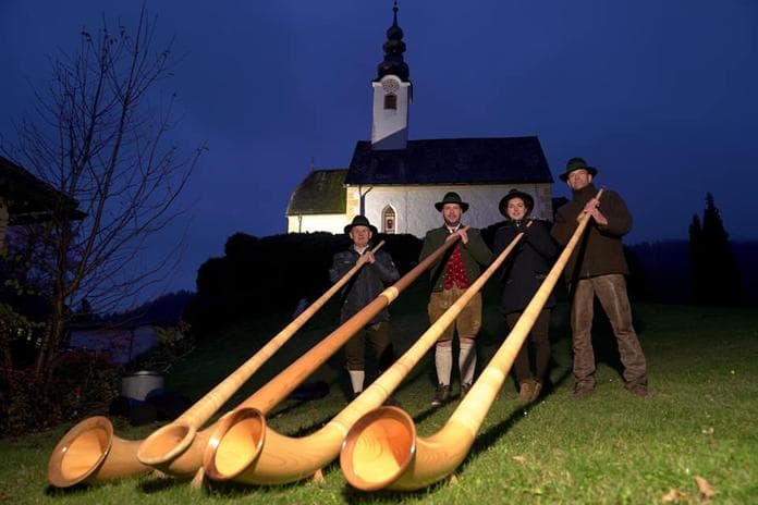 Auftritt der Alphornbläser Alpe Adria
