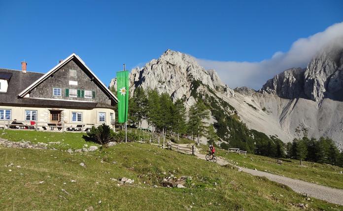 Frühschoppen auf der Klagenfurter Hütte