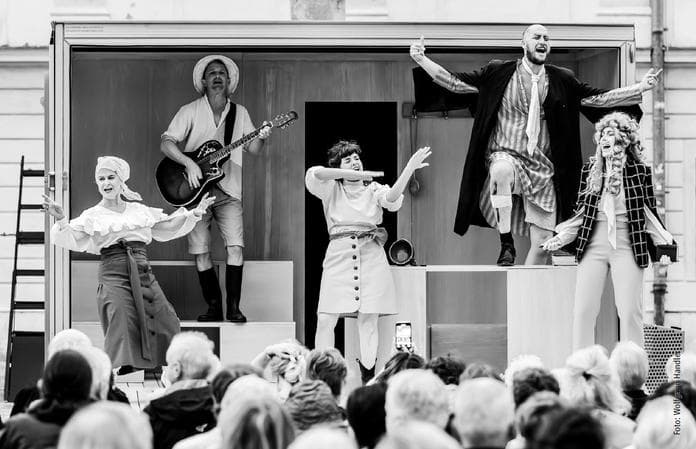 Theaterwagen Porcia - DER BRANDNER KASPAR UND DAS EWIG’ LEBEN